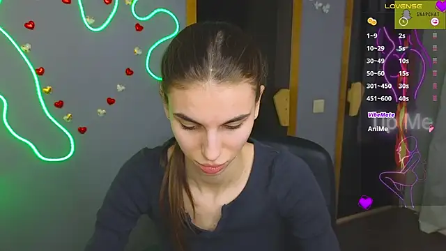 Snapshot of EmmyGreans chatting on March 17, 2025, 9:33 am EmmyGreans online show from March 17, 2025, 9:33 am