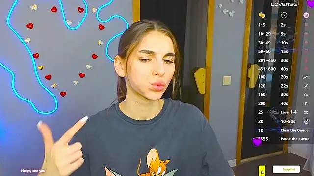 Snapshot of EmmyGreans chatting on February 27, 2025, 12:45 pm EmmyGreans online show from February 27, 2025, 12:45 pm