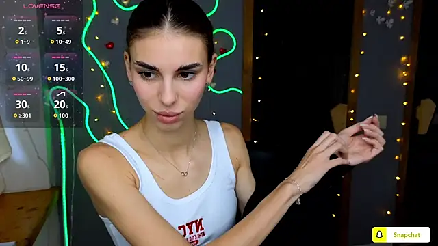 Snapshot of EmmyGreans chatting on September 19, 2025, 5:44 am EmmyGreans online show from September 19, 2025, 5:44 am