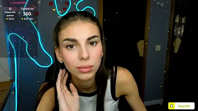 Snapshot of EmmyGreans chatting on September 24, 2025, 12:00 pm EmmyGreans online show from September 24, 2025, 12:00 pm