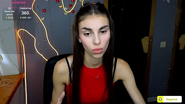 Snapshot of EmmyGreans chatting on October 8, 2025, 11:45 am EmmyGreans online show from October 8, 2025, 11:45 am