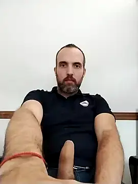 leon3875 online show from January 3, 2025, 3:01 pm