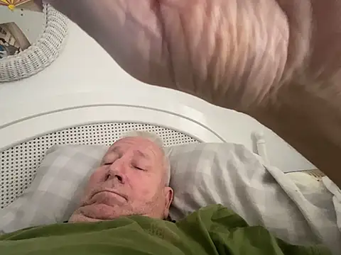 Bossinmidd12 online show from January 29, 2025, 9:33 am