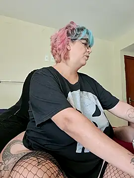 Snapshot of Escarlate4you_ chatting on March 19, 2026, 11:32 am Escarlate4you online show from March 19, 2026, 11:32 am