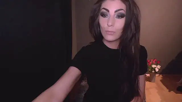 Snapshot of Saintrebella chatting on March 11, 2025, 10:31 pm Saintrebella online show from March 11, 2025, 10:31 pm