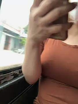 Snapshot of May-Squirt chatting on March 17, 2025, 12:10 am May-Squirt online show from March 17, 2025, 12:10 am