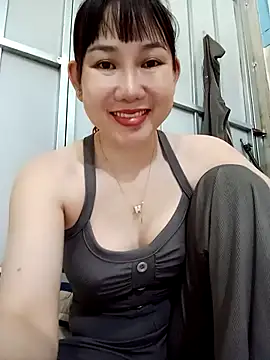 Ana love2000 online show from September 29, 2025, 12:17 am