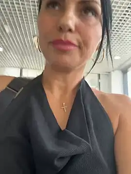 Snapshot of KimKelly13 chatting on May 24, 2026, 8:25 am KimKelly13 online show from May 24, 2026, 8:25 am