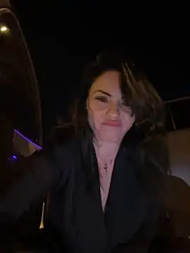 Snapshot of KimKelly13 chatting on December 17, 2025, 7:52 pm KimKelly13 online show from December 17, 2025, 7:52 pm