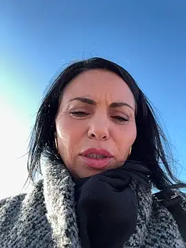 Snapshot of KimKelly13 chatting on February 28, 2026, 8:36 am KimKelly13 online show from February 28, 2026, 8:36 am