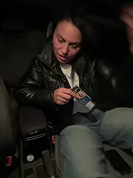 Snapshot of KimKelly13 chatting on April 9, 2026, 7:42 pm KimKelly13 online show from April 9, 2026, 7:42 pm