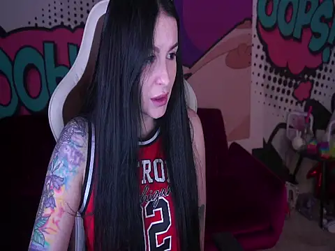 AmberDismond online show from July 13, 2026, 6:13 am