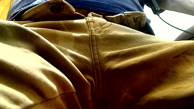 markluvskitty online show from October 23, 2025, 1:21 pm