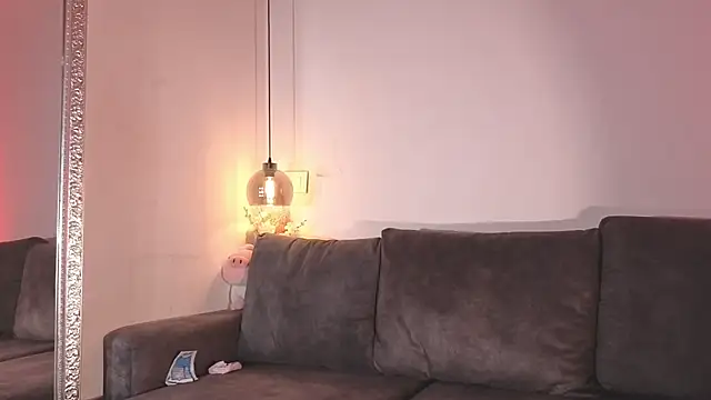 Snapshot of Isabella_francoo chatting on April 13, 2026, 11:47 am Isabella francoo online show from April 13, 2026, 11:47 am