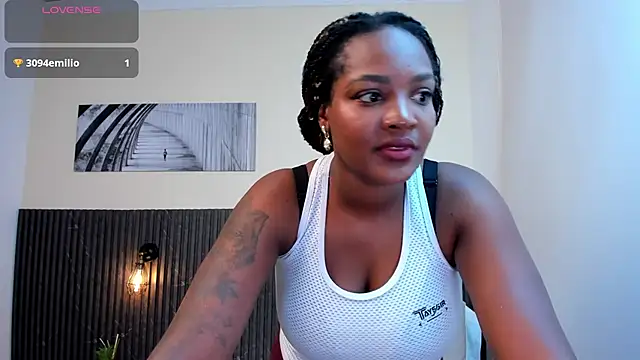 Snapshot of chanel_brunette chatting on March 16, 2025, 5:39 pm chanel brunette online show from March 16, 2025, 5:39 pm