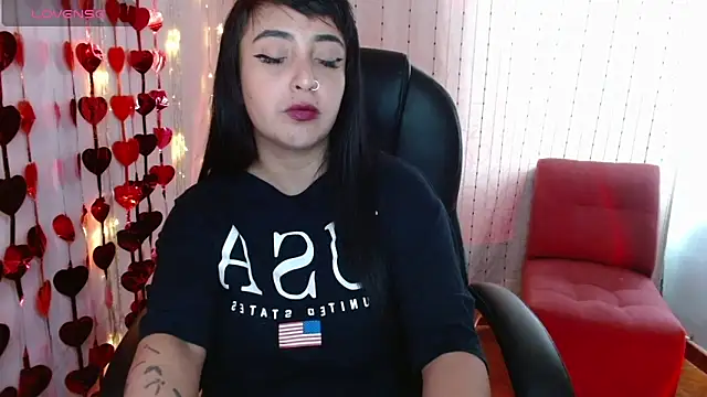 Snapshot of AmberGoddess_ chatting on March 6, 2025, 6:05 pm AmberGoddess  online show from March 6, 2025, 6:05 pm