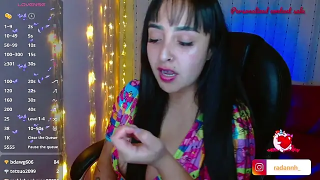 Snapshot of AmberGoddess_ chatting on March 19, 2025, 4:36 am AmberGoddess  online show from March 19, 2025, 4:36 am