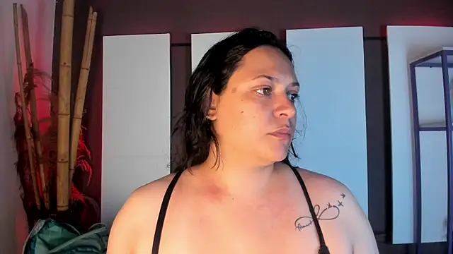 Biiancacox online show from December 3, 2025, 2:34 am