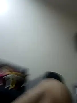 Snapshot of HeftyTheory7 chatting on October 7, 2025, 3:35 pm HeftyTheory7 online show from October 7, 2025, 3:35 pm