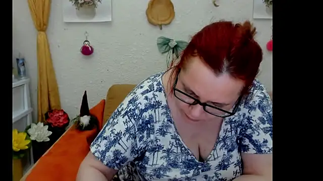 PlayfullMature online show from October 28, 2025, 10:20 pm