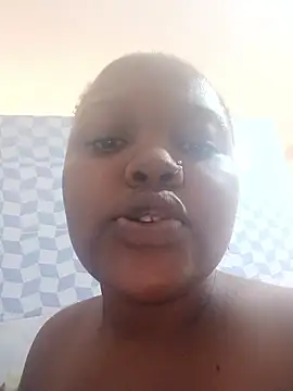 queennapal online show from January 18, 2026, 1:36 pm