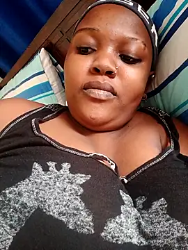 Snapshot of queennapal chatting on April 27, 2026, 4:21 am queennapal online show from April 27, 2026, 4:21 am