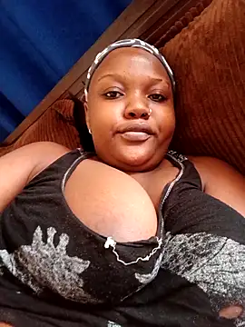 queennapal online show from March 20, 2026, 11:11 am