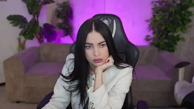 Tina Breeze online show from September 25, 2025, 7:03 am