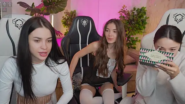 Tina Breeze online show from February 8, 2025, 11:55 am