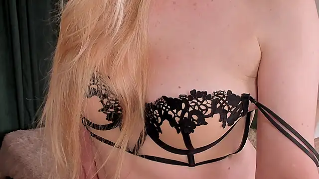 Snapshot of sugamomy chatting on October 2, 2025, 12:25 am sugamomy online show from October 2, 2025, 12:25 am