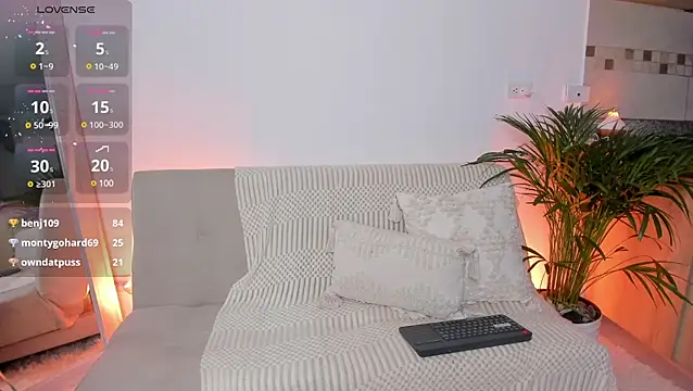 Snapshot of Kimberlylenox_ chatting on March 12, 2025, 12:09 am Kimberlylenox  online show from March 12, 2025, 12:09 am