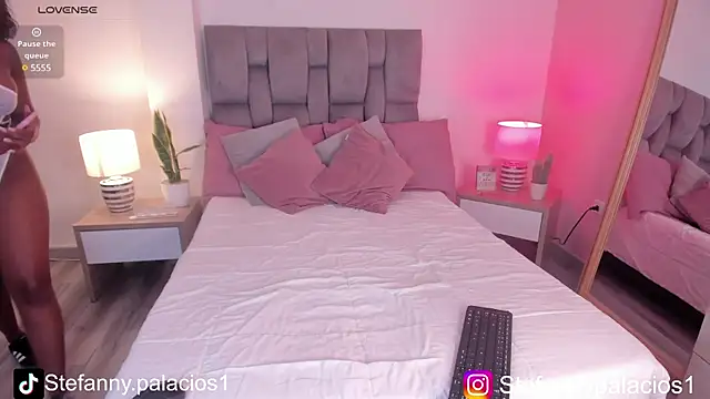 Snapshot of Kimberlylenox_ chatting on February 18, 2025, 9:31 pm Kimberlylenox  online show from February 18, 2025, 9:31 pm