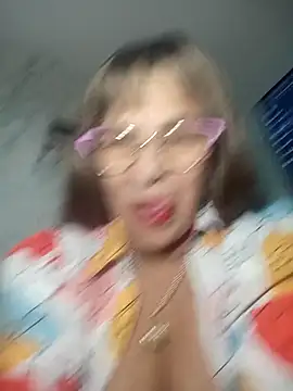 Snapshot of biancchi chatting on September 15, 2025, 11:27 pm biancchi online show from September 15, 2025, 11:27 pm