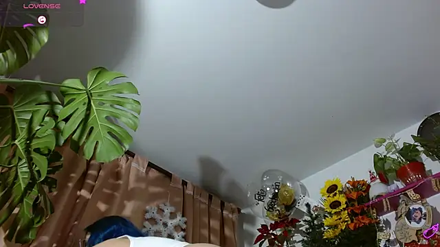 Snapshot of Evethereal chatting on December 14, 2024, 4:34 am Evethereal online show from December 14, 2024, 4:34 am