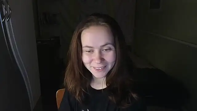 Riley Roo online show from November 18, 2025, 8:23 pm