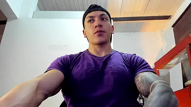 aquiles 51 online show from November 11, 2025, 4:24 pm