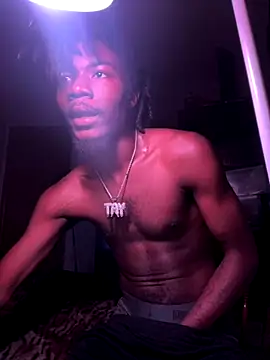 lolalaii online show from October 8, 2025, 1:29 am