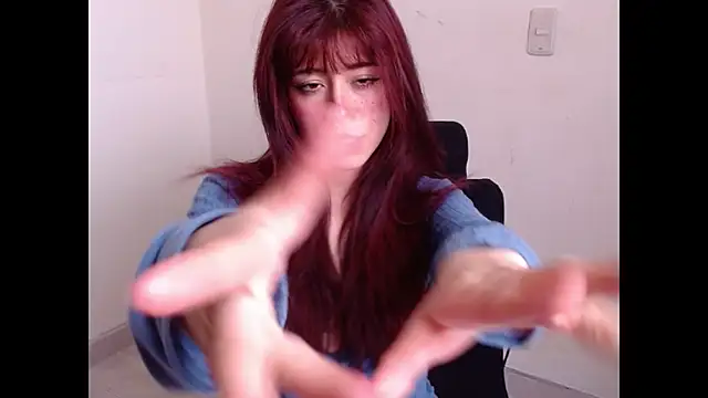 Snapshot of SuzzyyM chatting on January 31, 2026, 7:56 pm SuzzyyM online show from January 31, 2026, 7:56 pm