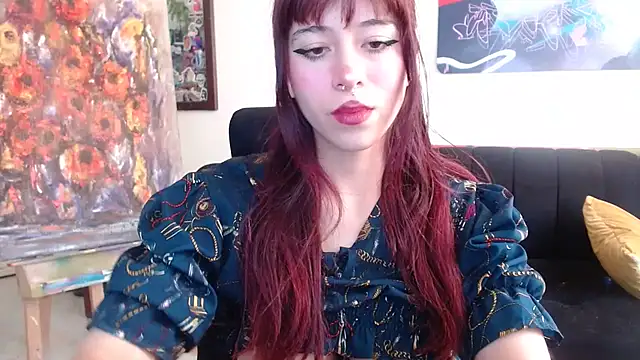 Snapshot of SuzzyyM chatting on October 2, 2025, 7:06 pm SuzzyyM online show from October 2, 2025, 7:06 pm