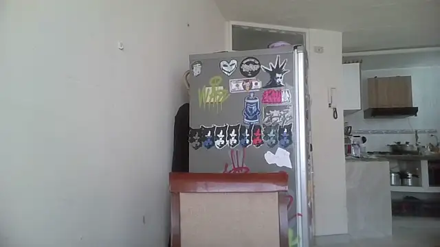 Snapshot of SuzzyyM chatting on February 15, 2025, 7:17 pm SuzzyyM online show from February 15, 2025, 7:17 pm