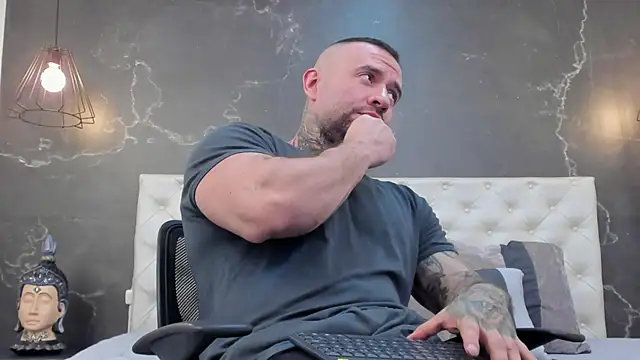 BruceDallas online show from January 19, 2025, 2:15 am