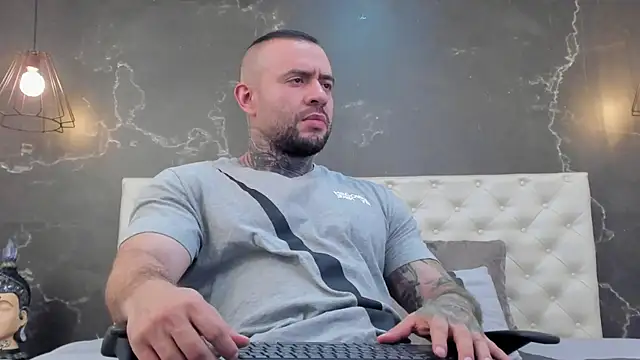 BruceDallas online show from February 27, 2025, 3:29 am