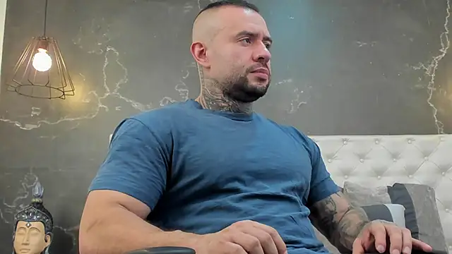 BruceDallas online show from January 19, 2025, 11:21 pm