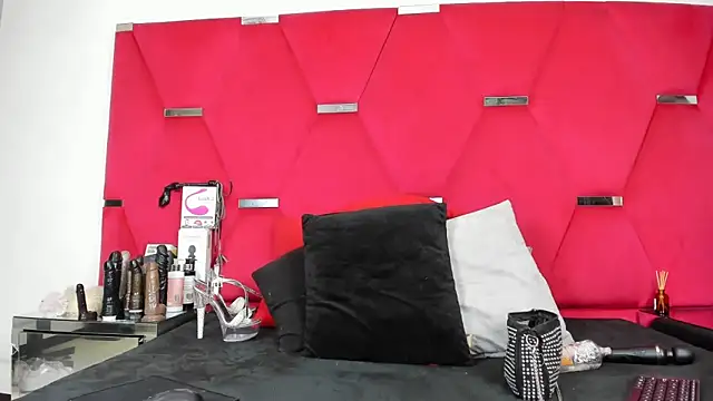 Snapshot of Karoll69_ chatting on February 26, 2026, 3:06 am Karoll69 online show from February 26, 2026, 3:06 am