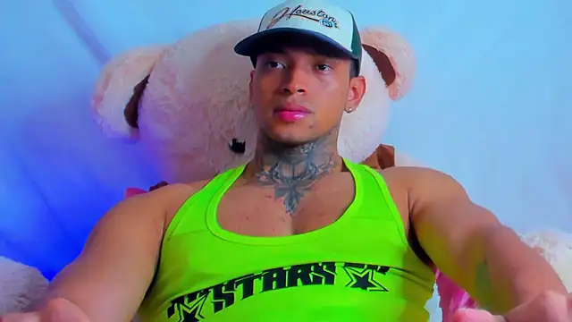 Stiven collins online show from January 9, 2026, 11:22 pm