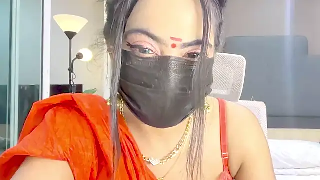 Monalisadon018 online show from January 18, 2026, 6:44 pm