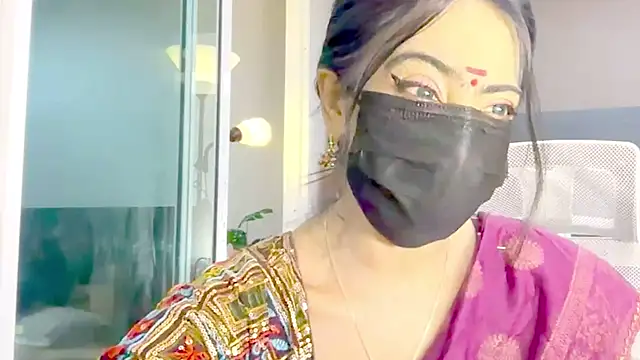 Monalisadon018 online show from November 25, 2025, 11:54 am