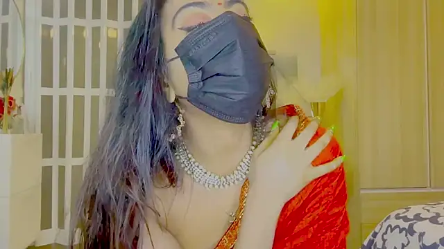 Monalisadon018 online show from April 10, 2026, 10:39 pm