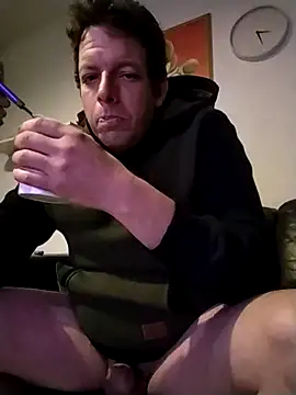 Snapshot of Knuffelstaaf123 chatting on November 30, 2025, 3:40 am Knuffelstaaf123 online show from November 30, 2025, 3:40 am