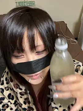 Snapshot of miyabi_room chatting on July 15, 2026, 12:01 pm miyabi room online show from July 15, 2026, 12:01 pm